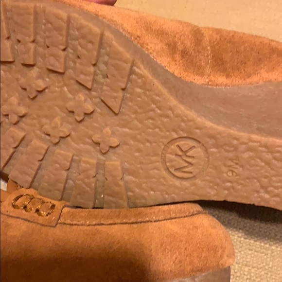 Never worn shoes - Picture 4 of 4